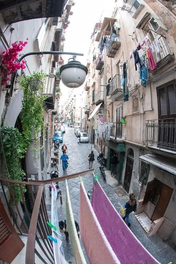Vecchia Napoli - Quartieri Spagnoli 0*, 那不勒斯 意大利